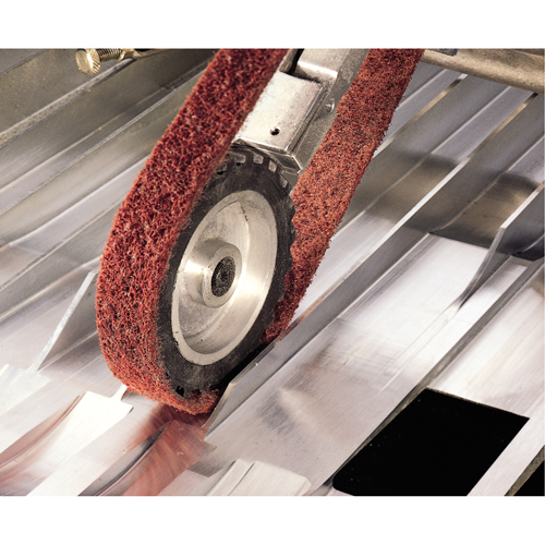 Courroies de traitement des surfaces Scotch-Brite Toolneeds Inc.