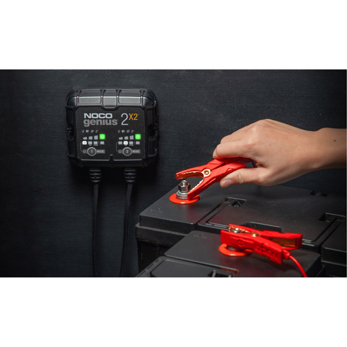 Chargeur de batterie 2 sorties de 4 A Genius 2X2 Toolneeds Inc.