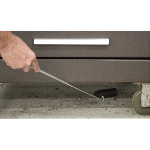 Outil collecteur magn&eacute;tique et flexible, Longueur de 23-1/2", Capacit&eacute; de 2,5 lb Toolneeds Inc.