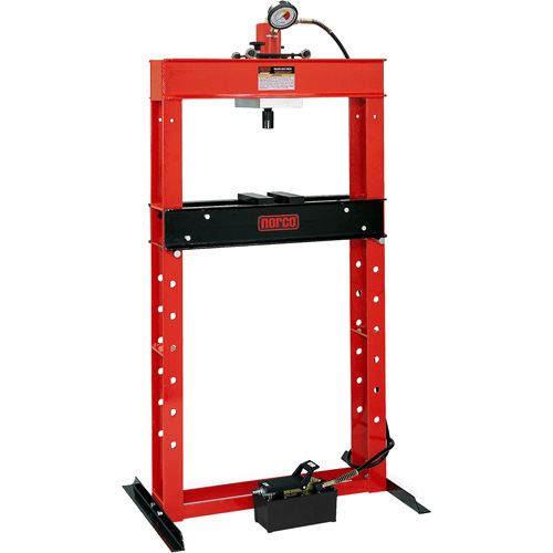 Presse pour atelier op&eacute;r&eacute;e par une pompe hydraulique &agrave; air, Capacit&eacute; 25 tonnes Toolneeds Inc.
