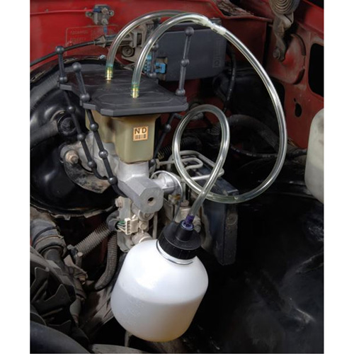 Trousse  complet de purge de freins par aspiration Toolneeds Inc.