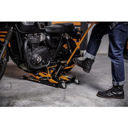 Cric pour VTT et motos, 0,75 tonnes Capacit&eacute;, 4-2/3" Abaiss&eacute;e, 14-1/2" &eacute;lev&eacute;e, Hydraulique &agrave; main Toolneeds Inc.