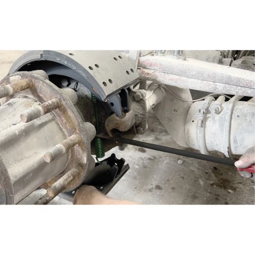 Fourche pour ressort de frein trait&eacute;e thermiquement avec tige extra-longue Toolneeds Inc.