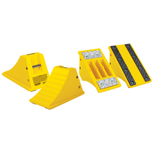 Cales-roue tout-terrain robustes, Polyur&eacute;thane, Jaune, 11-1/4" la x 21" p x 12-1/4" h Toolneeds Inc.