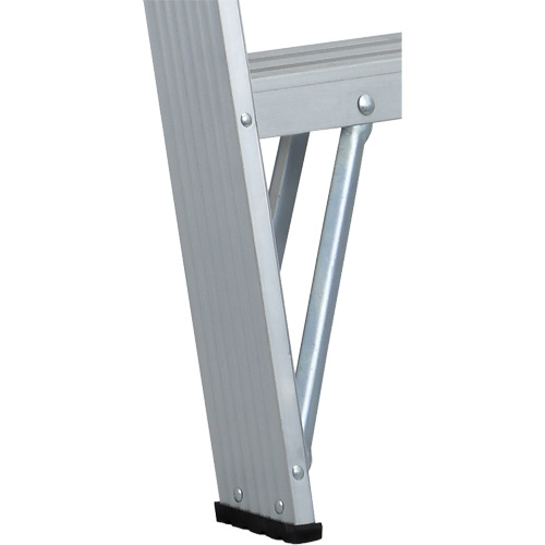 Commercial Duty Stepladders (2400 Series), 4', Aluminum, 225 lbs. Capacity, Type 2 Toolneeds Inc.