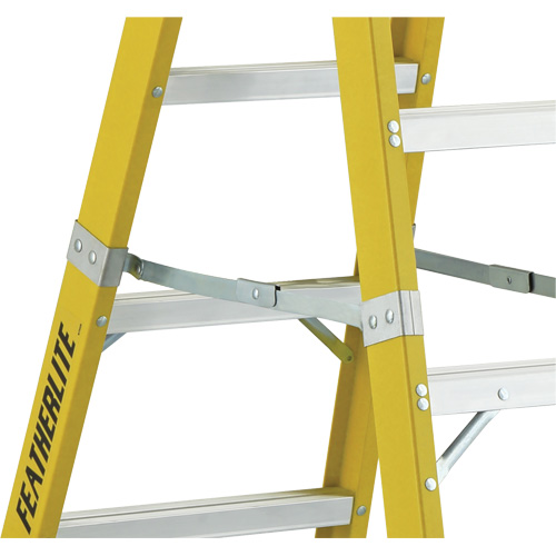 6600 Series Industrial Heavy-Duty 2-Way Stepladders, Fibreglass, 300 lbs. Capacity, 6' Toolneeds Inc.