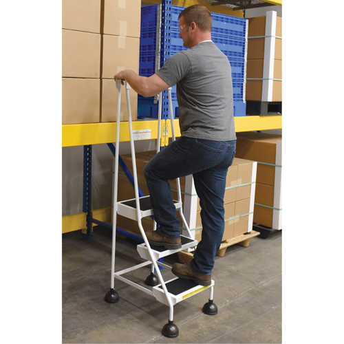 &eacute;chelles Stop-Step, 3 marches, Largeur de la marche 16", Hauteur de la plateforme 28-11/16", Acier Toolneeds Inc.