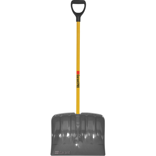 Pelle &agrave; neige haute capacit&eacute; Mountain Mover, Lame Polypropyl&egrave;ne, Largueur 19", Manche Prise en D Toolneeds Inc.