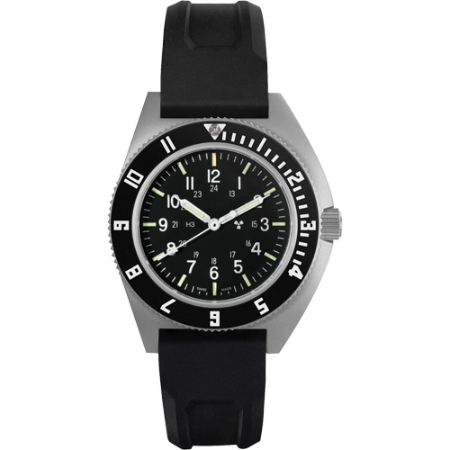 Montre Steel Navigator sur ensemble bracelet en caoutchouc noir de trois morceaux, Num&eacute;rique, &agrave; piles, 41 mm, Noir Toolneeds Inc.