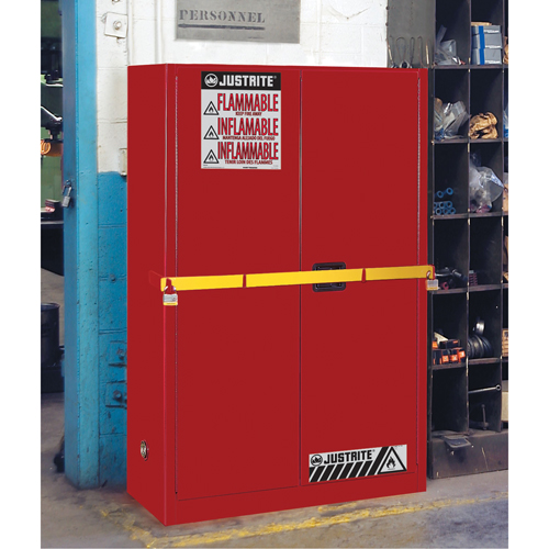 Armoire de rangement haute s&eacute;curit&eacute; avec barre en acier pour produits inflammables, 45 gal., 2 tablettes Toolneeds Inc.