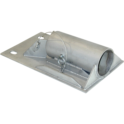 Syst&egrave;mes de sauvetage en espaces clos XTIRPA de Innova - Base murale en acier inoxydable Toolneeds Inc.