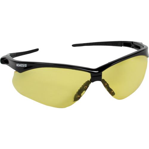 Lunettes de s&eacute;curit&eacute; Nemesis de Kleenguard, Lentille Ambr&eacute;e, ANSI Z87+/R&eacute;pond ou surpasse la norme CSA Z94.3 Toolneeds Inc.