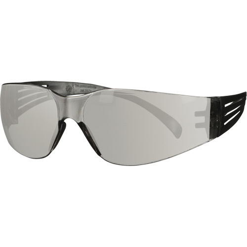 Lunettes de protection de s&eacute;rie 100 SecureFit, Lentille Gris/Int&eacute;rieur/ext&eacute;rieur, Antibu&eacute;e/Anti-&eacute;gratignures, ANSI Z87+/R&eacute;pond ou surpasse la norme CSA Z94.3 Toolneeds Inc.