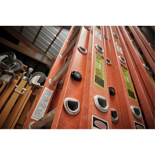 &eacute;tiquettes de suivi Bluetooth One-Key Toolneeds Inc.