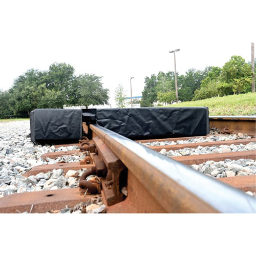 Berme Ultra-Track Berm, Capacit&eacute; 144 gal. US, 4' la x 6' lo x 12" h, Paroi en mousse Toolneeds Inc.