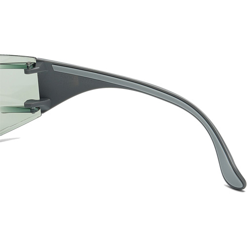 Lunettes de s&eacute;curit&eacute; Adapt Lite, Lentille Int&eacute;rieur/ext&eacute;rieur, Antibu&eacute;e/Anti-&eacute;gratignures, ANSI Z87+/R&eacute;pond ou surpasse la norme CSA Z94.3 Toolneeds Inc.