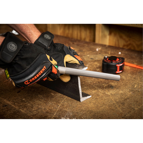 Lime &agrave; taille crois&eacute;e avec poign&eacute;e verte, Demi-ronde, 8", B&acirc;tarde Toolneeds Inc.