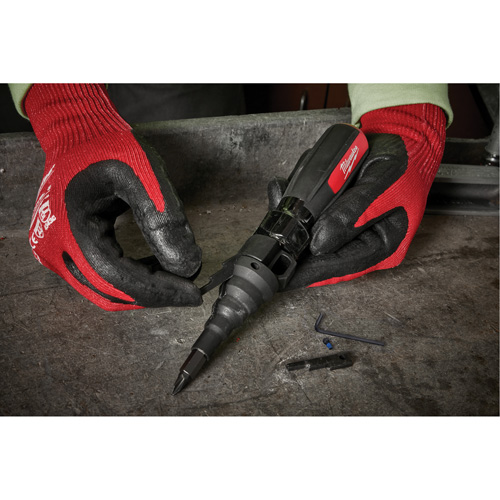 Al&eacute;soir de conduit 7 en 1 avec embouts ECX Toolneeds Inc.