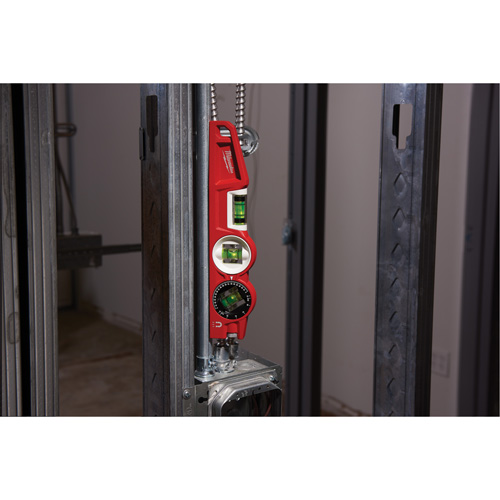 Niveau torpille moul&eacute; sous pression verrouillable avec fiole 360 degr&eacute;s, 10" lo, Aluminium, 3 fioles, Magn&eacute;tique Toolneeds Inc.