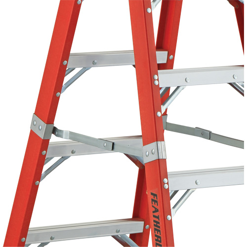 6600 AA Series Industrial Extra Heavy-Duty 2-Way Stepladders, Fibreglass, 375 lbs. Capacity, 4' Toolneeds Inc.