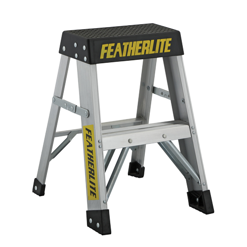 Escabeaux industriels extra robustes, 2', Aluminium, Capacit&eacute; 300 lb, Type 1A Toolneeds Inc.