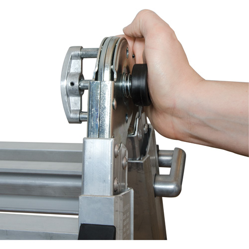 &eacute;chelle t&eacute;lescopique multipositions, 2,916' - 9,75', Aluminium, 300 lb, CSA calibre 1A Toolneeds Inc.