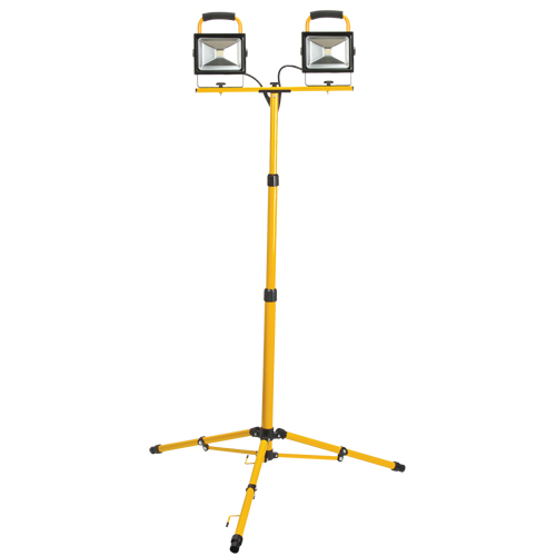 Twin-Head Work Light, LED, 40 W, 4800 Lumens, Aluminum Housing Toolneeds Inc.