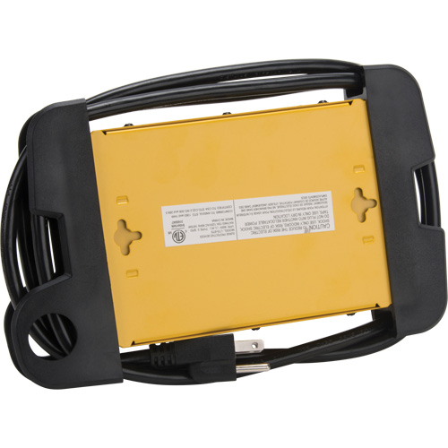 Protecteur de surtension &agrave; prise multiple pour l'atelier, 8 Prises, 1350 J, 1875 W, Cordon 6' Toolneeds Inc.