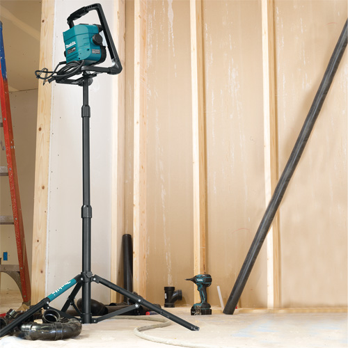 Tr&eacute;pied portable pour projecteur &agrave; DEL Toolneeds Inc.