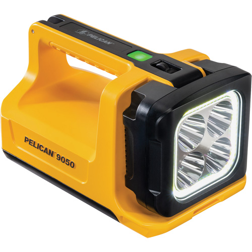 Lampe de poche lanterne haute performance 9050, DEL, 3369 lumens, 2,75 hres de fonctionnement, piles Rechargeable/AA, Compris Toolneeds Inc.