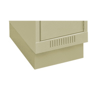 Base en retrait pour casiers &eacute;conomiques Clean Line, 1 Blocs, 4" lo x 12" la x 18" p, Beige, Acier Toolneeds Inc.