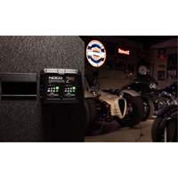 Chargeur de batterie 2 sorties de 4 A Genius 2X2 Toolneeds Inc.