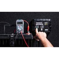 Chargeur de batterie embarqu&eacute; &agrave; 2 sorties de 10 amp&egrave;res Gen5X2 Genius Toolneeds Inc.