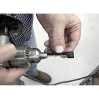 Gabarit de perçage de collecteur pour GM 4,8 L; 5,3 L et 6 L Toolneeds Inc.