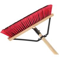 Balai-brosse &agrave; manche renforc&eacute;, 18", Moyen, Soies PVC Toolneeds Inc.
