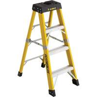 Industrial Heavy-Duty Stepladders (6400 Series), 4', Fibreglass, 300 lbs. Capacity, Type 1A Toolneeds Inc.