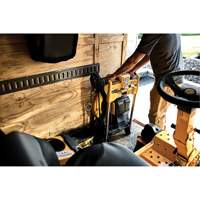 Trousse tondeuse &agrave; gazon sans balais sans fil XR 2X20V MAX*, Pouss&eacute;e, &agrave; pile, Largeur de coupe 21" Toolneeds Inc.
