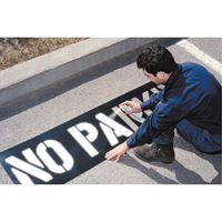 Pochoirs pour parc de stationnement, Anglais, 12" Toolneeds Inc.