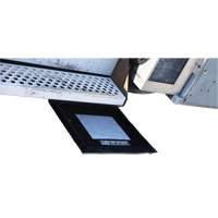 Tampon absorbant pour d&eacute;versements Drip Defender, Huile seulement, 15" x 13", 0,2 gal. d'absorption Toolneeds Inc.