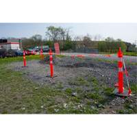 Poteau d&eacute;lin&eacute;ateur de qualit&eacute; sup&eacute;rieure, 42" h, Orange Toolneeds Inc.