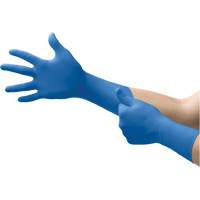 Gants dexamen m&eacute;dical Microflex SafeGrip SG-375, Petit, Latex, 11 mils, Sans poudre, Bleu, Classe 2 Toolneeds Inc.
