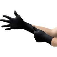 Gants Onyx, Petit, Nitrile, 3,5 mils, Sans poudre, Noir Toolneeds Inc.
