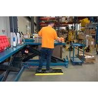 Anti-Fatigue Matting, Diamond, 1-2/3' x 3-1/4' x 3/4", Black/Yellow, Polyurethane Toolneeds Inc.