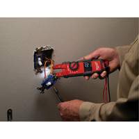 Pince amp&egrave;rem&eacute;trique, Tension c.a./c.c., Courant c.a./c.c. Toolneeds Inc.