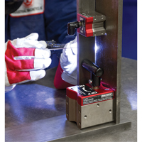 &eacute;querres magn&eacute;tiques Mag90 avec interrupteur, 3" lo x 2-1/2" la x 4-5/8" h, 450 lb Toolneeds Inc.