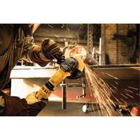 Meuleuse &agrave; angle avec interrupteur &agrave; g&acirc;chette, 6", 120 V, 13 A, 9000 Tr/min Toolneeds Inc.