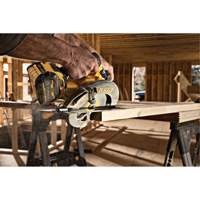 Scie circulaire sans balai Flexvolt Max avec frein &eacute;lectrique (outil seulement), 7-1/4", 60 V Toolneeds Inc.