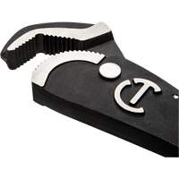 Cl&eacute; bimat&eacute;riau auto-ajustable pour tuyau, Cap des m&acirc;choires 1-1/2", Longueur 12", Fini Oxyde noir, Prise Coussin&eacute;e Toolneeds Inc.