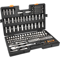 Jeu d'outils manuels pour m&eacute;canicien 90T SAE/MM avec prises 1/4", 3/8” & 1/2" Toolneeds Inc.