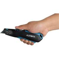 Couteau de s&eacute;curit&eacute; r&eacute;tractable , Acier inoxydable, Robuste, Prise en Plastique/Aluminium Toolneeds Inc.
